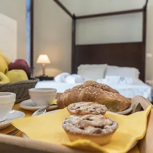 https://vittorios-luxury-suites.barihotels.org